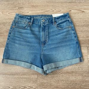 AE Stretch CURVY Mom Short